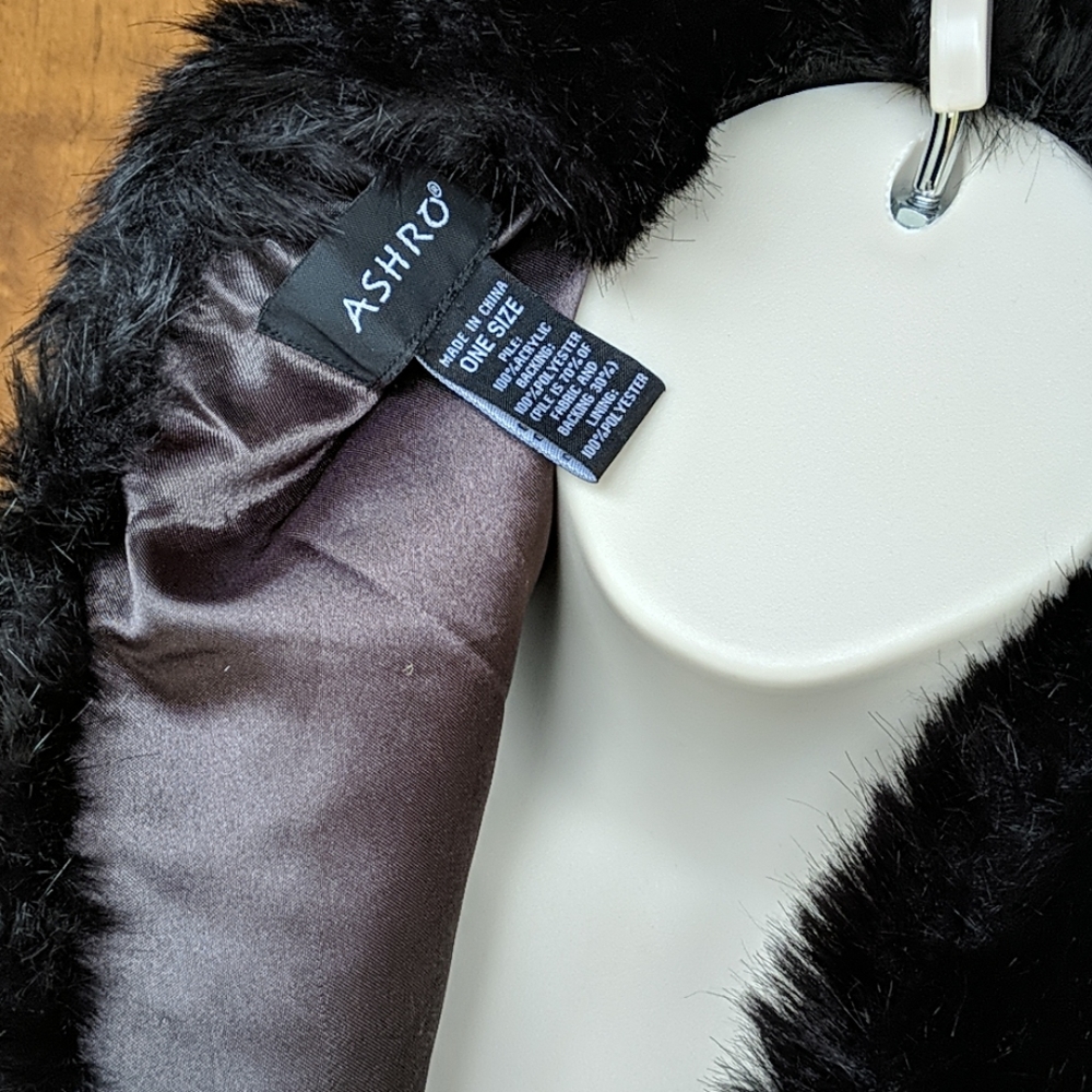 Ashro Faux Fur Stole - Picture 3 of 8
